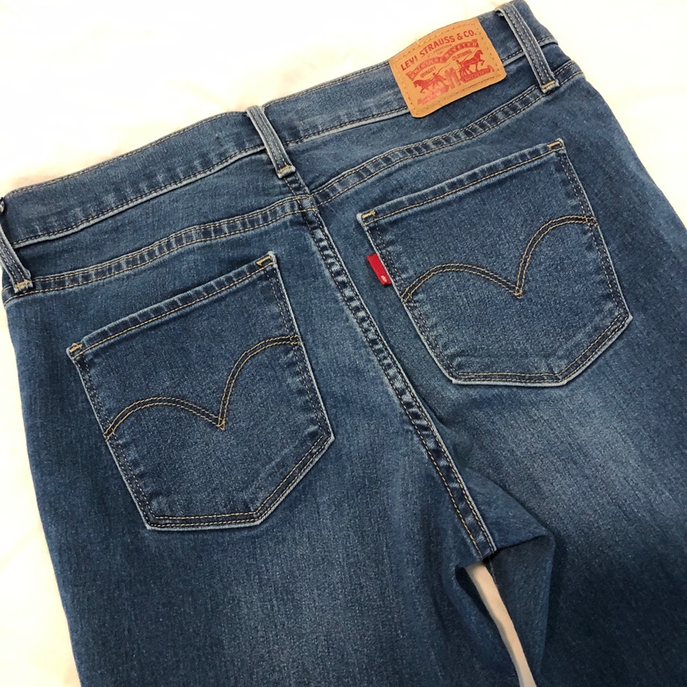 Levi women’s skinny jeans